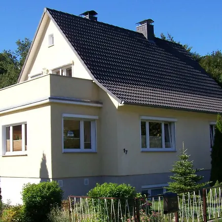 Gebhardt Apartment *